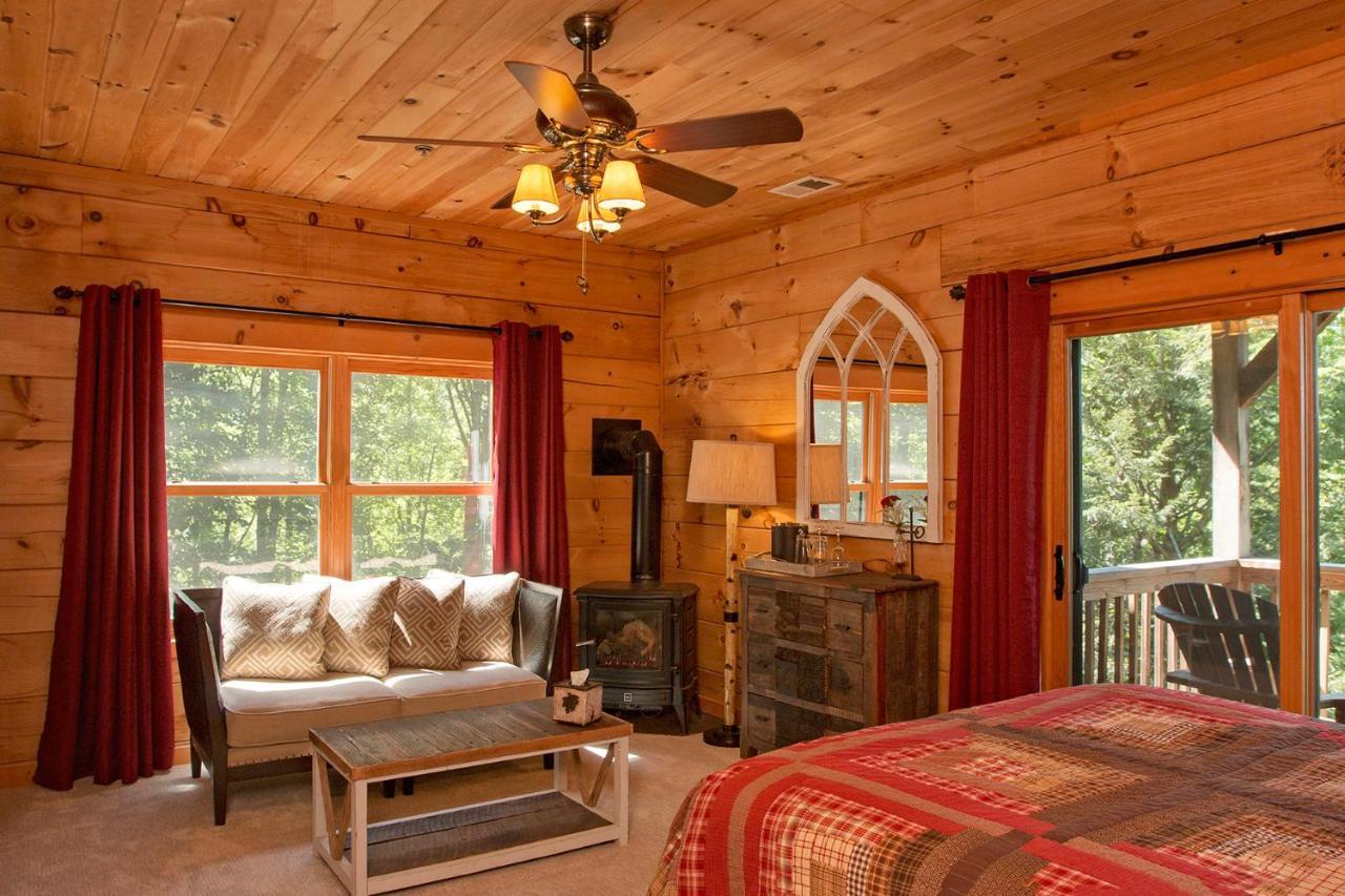 Lazy Bear Lodge Valle Crucis Eksteriør bilde
