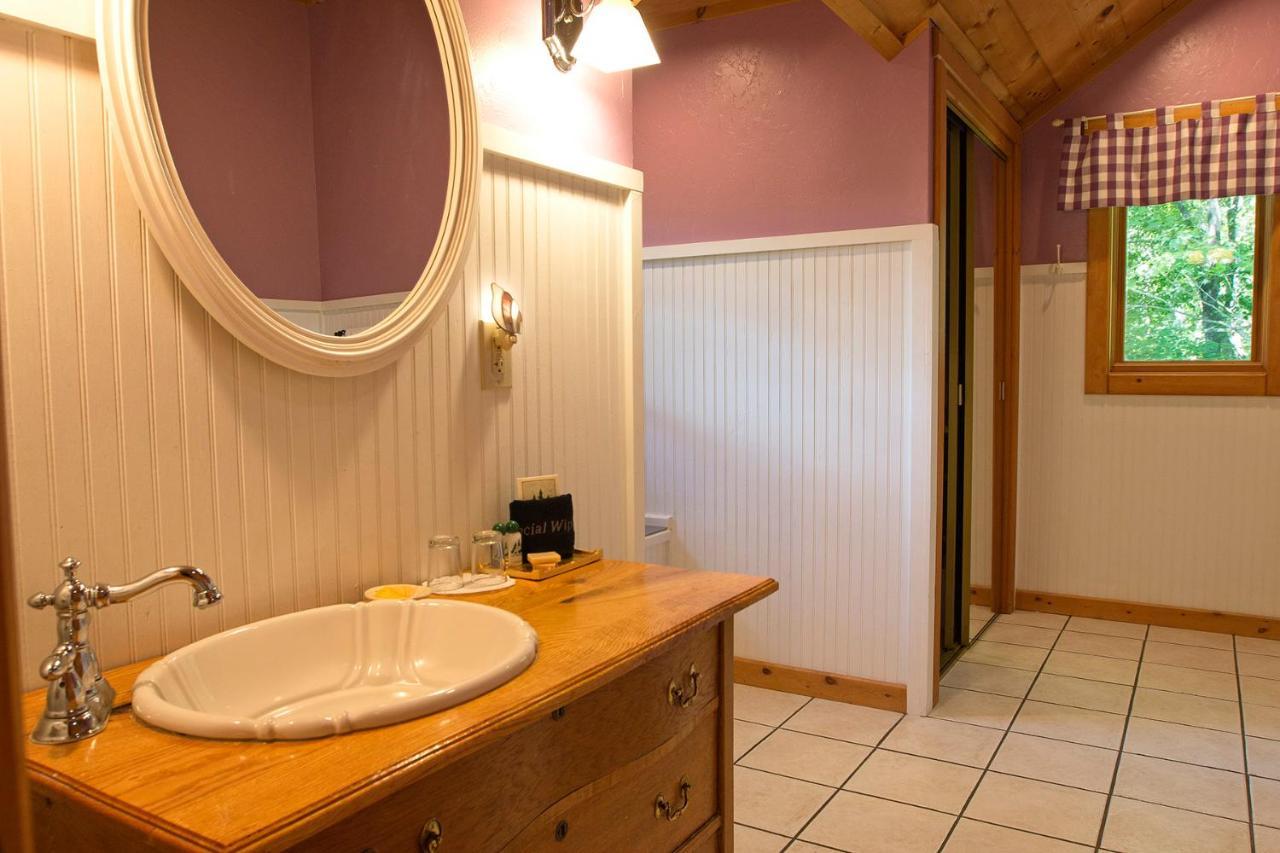 Lazy Bear Lodge Valle Crucis Eksteriør bilde
