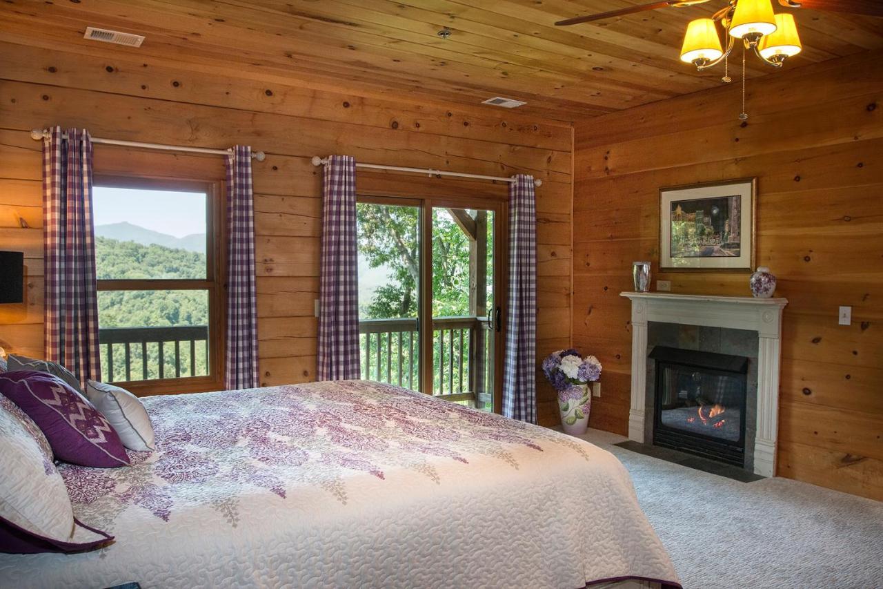 Lazy Bear Lodge Valle Crucis Eksteriør bilde